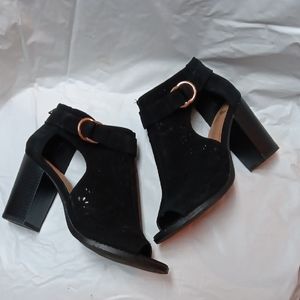 Report Elegant Black Women's Block Heeled Sandals Size 7